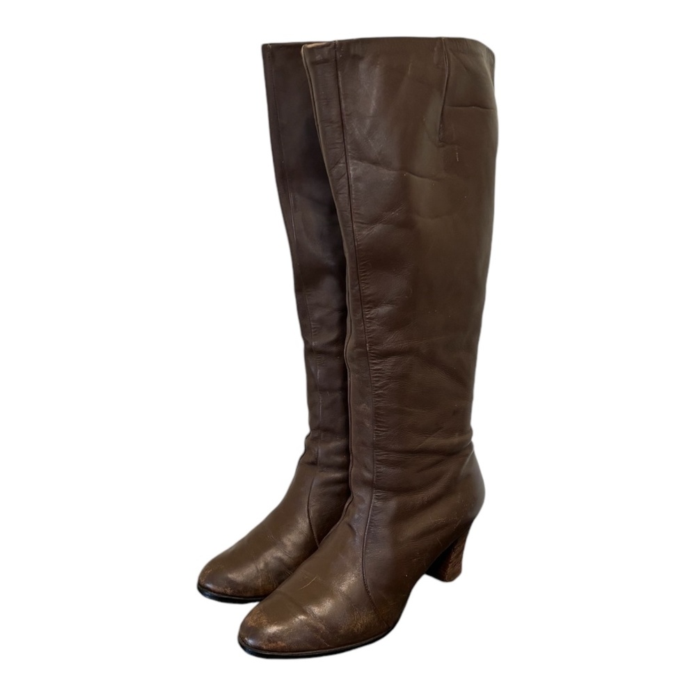 Size 8.5 Vintage tall brown genuine leather women knee high riding boots.